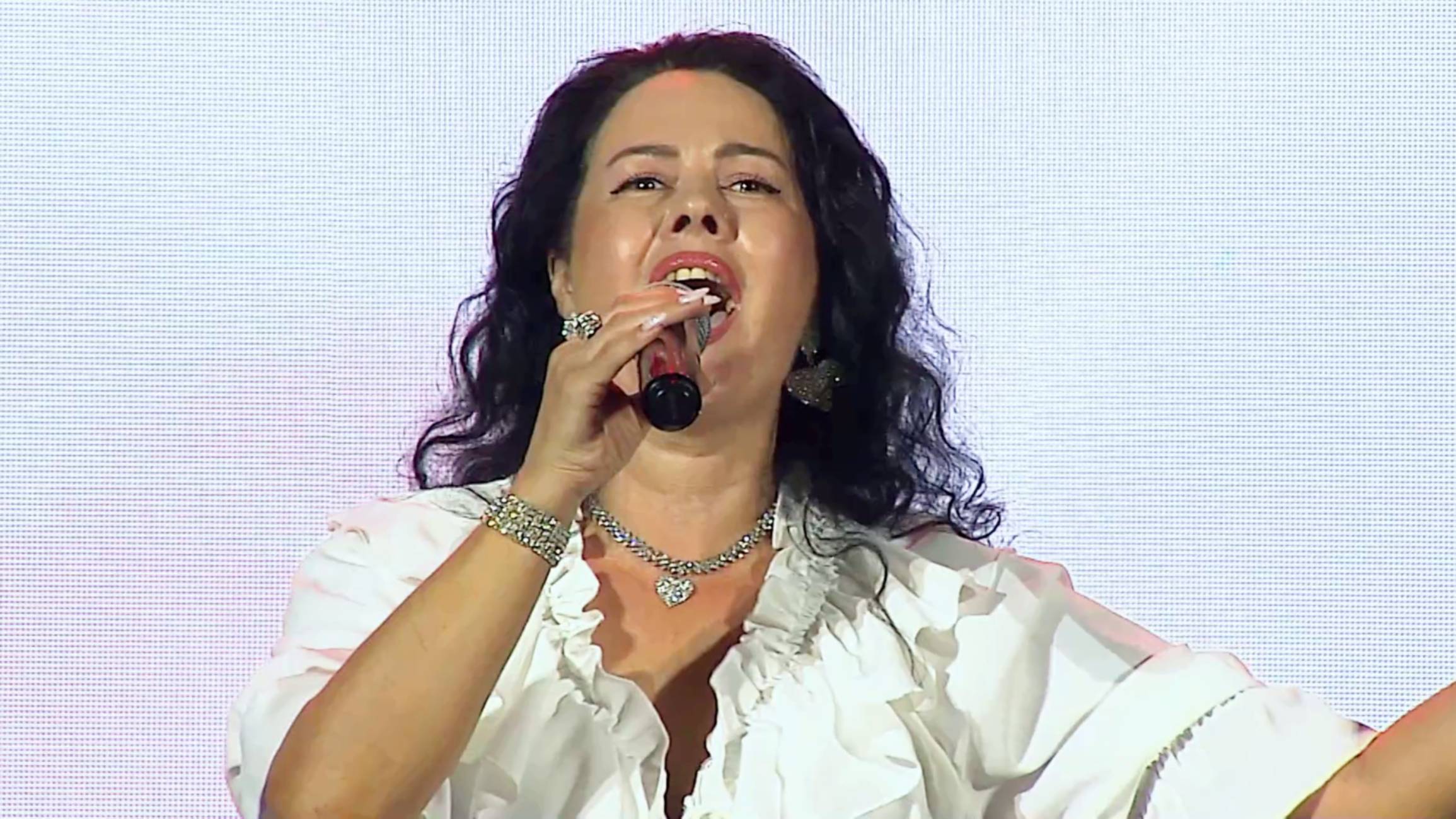 Анджела - Ангел смотреть онлайн