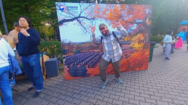 СПАСАЮ ПАПУ ПРИЛЕТЕЛ В МОСКВУ ЗАБРАТЬ ДЛЯ НЕГО ВАЖНОЕ ПОКАЗЫВАЮ ГДЕ БЫЛ ПОКА ЖДАЛ САМОЛЁТ ОБРАТНО смотреть онлайн