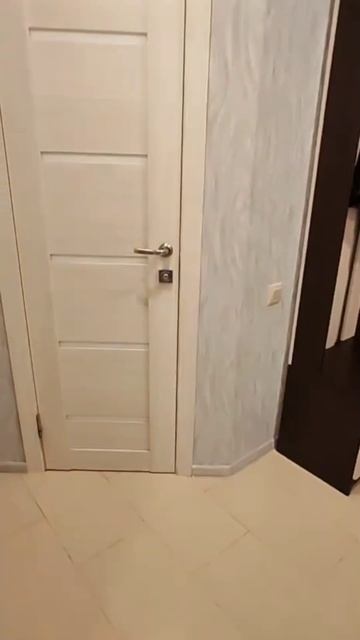 Сдаётся уютная однокомнатная квартира в кирпичном доме!

4-й этаж, домофон. Вся мебель и техника на