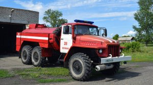Пожарная автоцистерна АЦГ-5-375 на шасси Урал-375Е. 54 года машине!/ The old Soviet truck URAL-375E