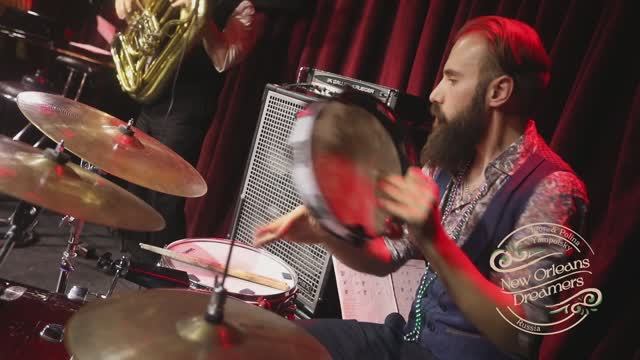 New Orleans Dreamers Игоря и Полины Ямпольских - Big Chief. Бубен! смотреть онлайн