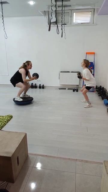 Юля и Алена = семейная тренировка !