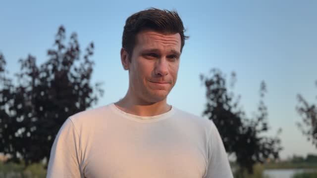 Актер Бекетов Степан -визитка 2025г (без бороды)