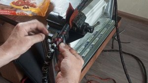 Руководство. Как сделать кнут из кожи. Часть 3.
Финишный слой, плетение узора.