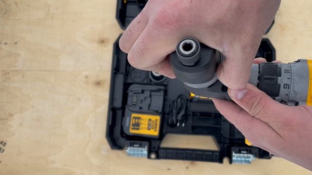 DeWalt DCD703 смотреть онлайн
