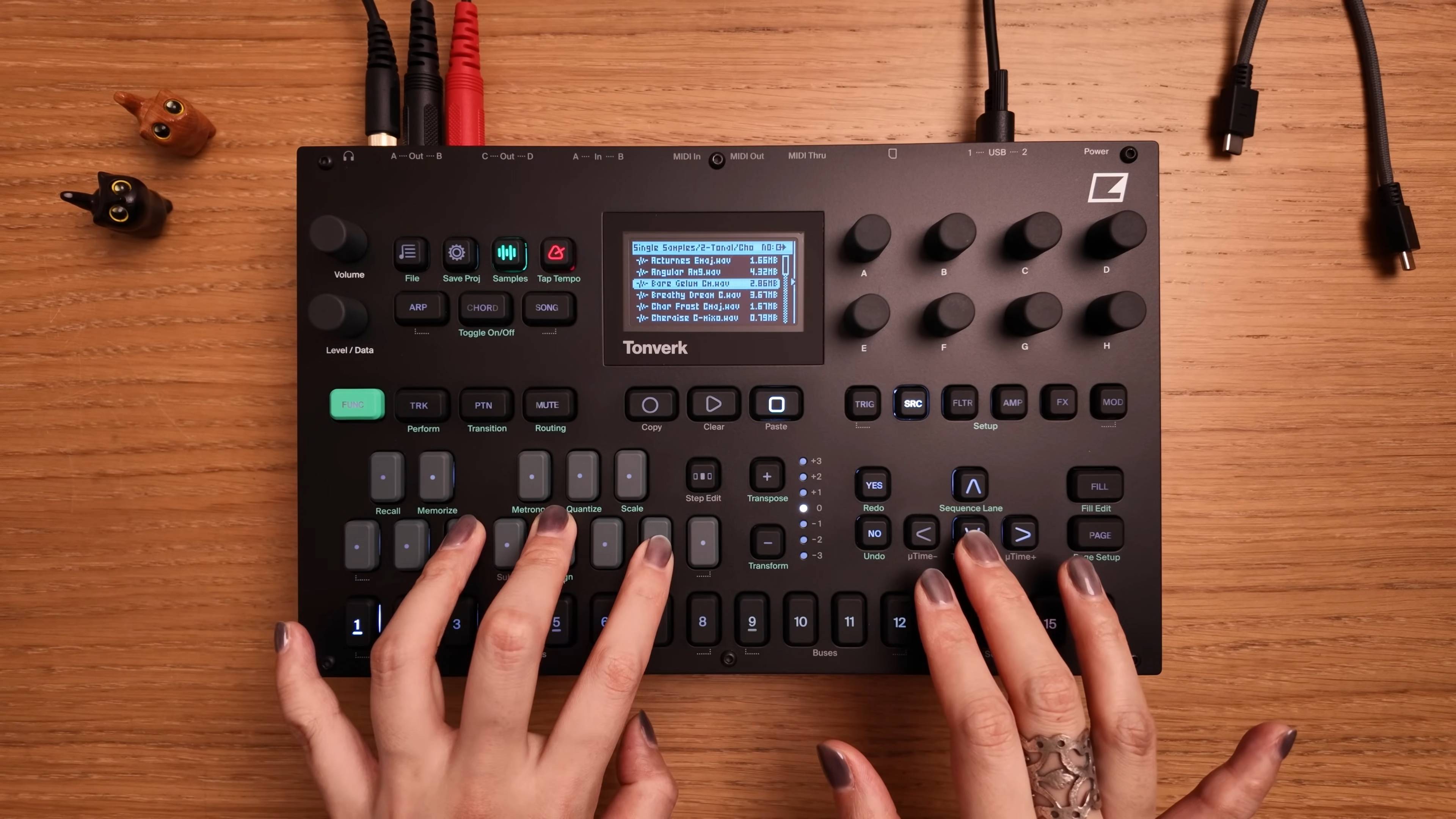 Elektron Tonverk: Single Player and Multi Player Machines