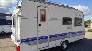 Немецкий кемпер-турист,караван, Hobby на 4 места с мувером и палаткой под категорию прав В только