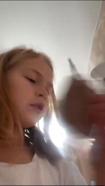 Кристина у меня дома