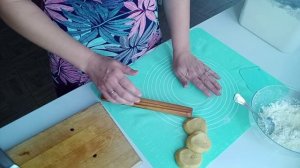 Продолжаю мыть окна//Налепила пельменей//