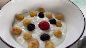 Йогурт на полдник.