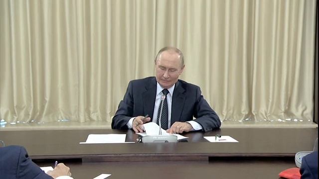 18.09.2025_Встреча с лидерами парламентских фракций смотреть онлайн