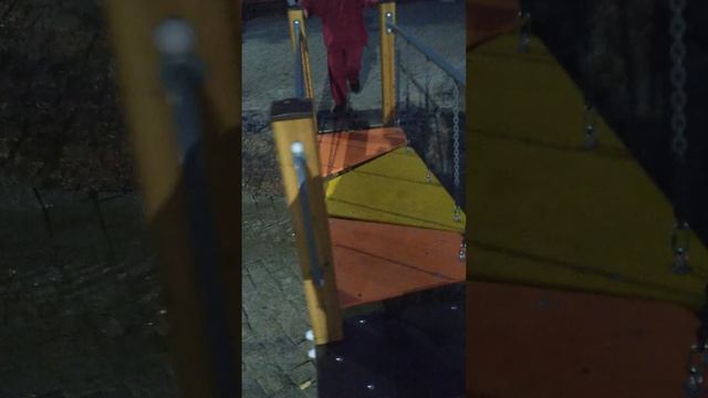 В КОСТРОМЕ ОТКРЫЛИ ДЕТСКИЙ СКВЕР смотреть онлайн