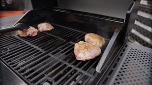 Куриные бедра на газовом гриле Koch Gourmet 300