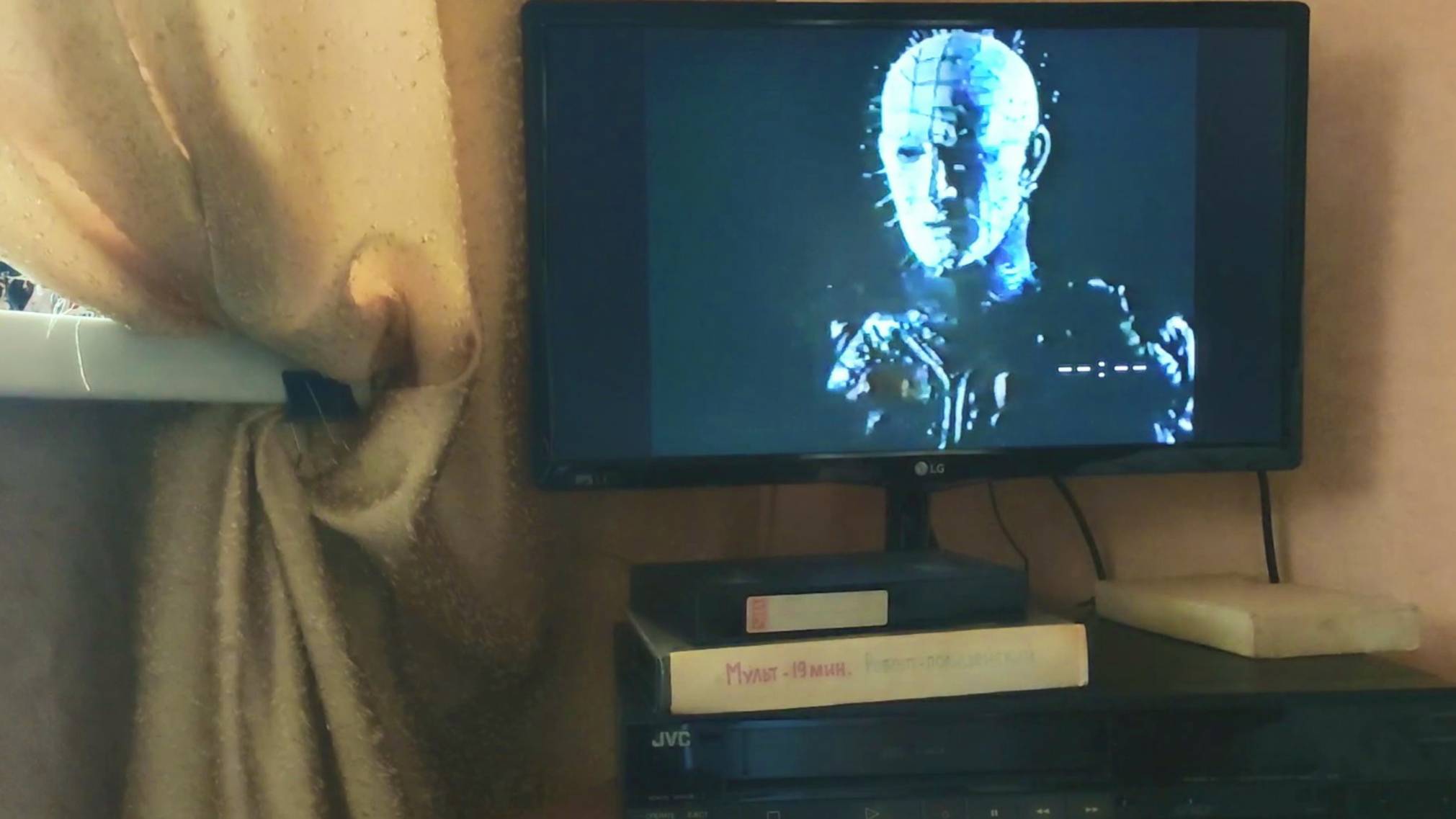 Что на видеокассетах. Часть 12. Пять советских кассет VHS с барахолочки