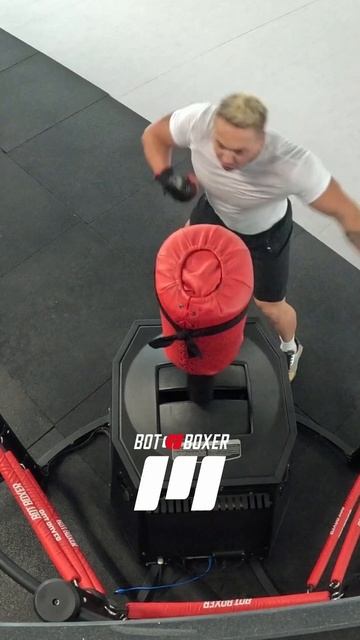 BOT BOXER: Александр Пискун против виртуального бойца смотреть онлайн