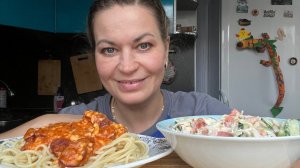 МУКБАНГ ПАСТА С ОХОТНИЧИМИ КОЛБАСКАМИ/САЛАТ/MUKBANG ЕДА ОБЖОР