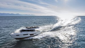 Обзор яхты Ferretti Yachts 500