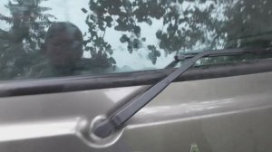 Замена щетки заднего стеклоочистителя на Ниве Легенда.