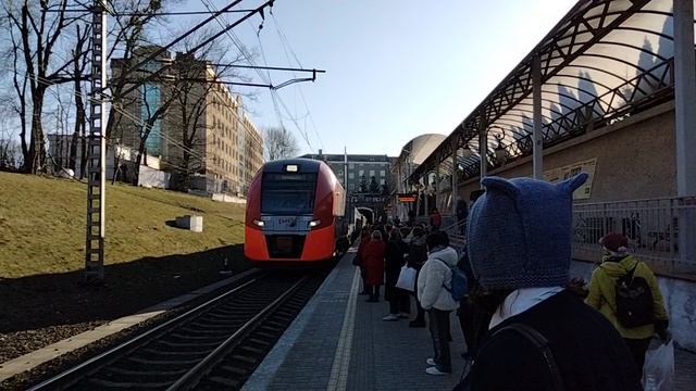 "Ласточка" ЭС2Г-097 прибывает на станцию Калининград-Северный