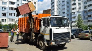 Мусоровоз МКМ-3403 на шасси МАЗ-5337A2 (Х 261 ТН 22) / Garbage truck MAZ-5337A2.