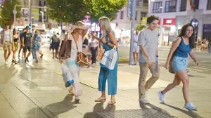 BUSHMAN PRANK_ SATURDAY OF SCARES IN MADRID