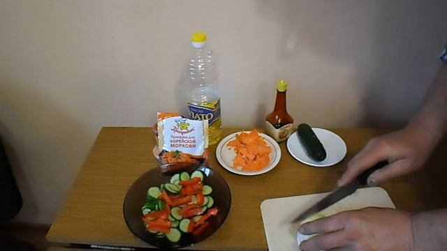 Салат из огурцов с корейской приправой