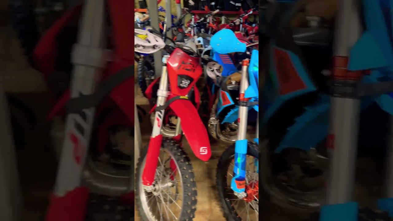 Школа мотокросса DRC смотреть онлайн