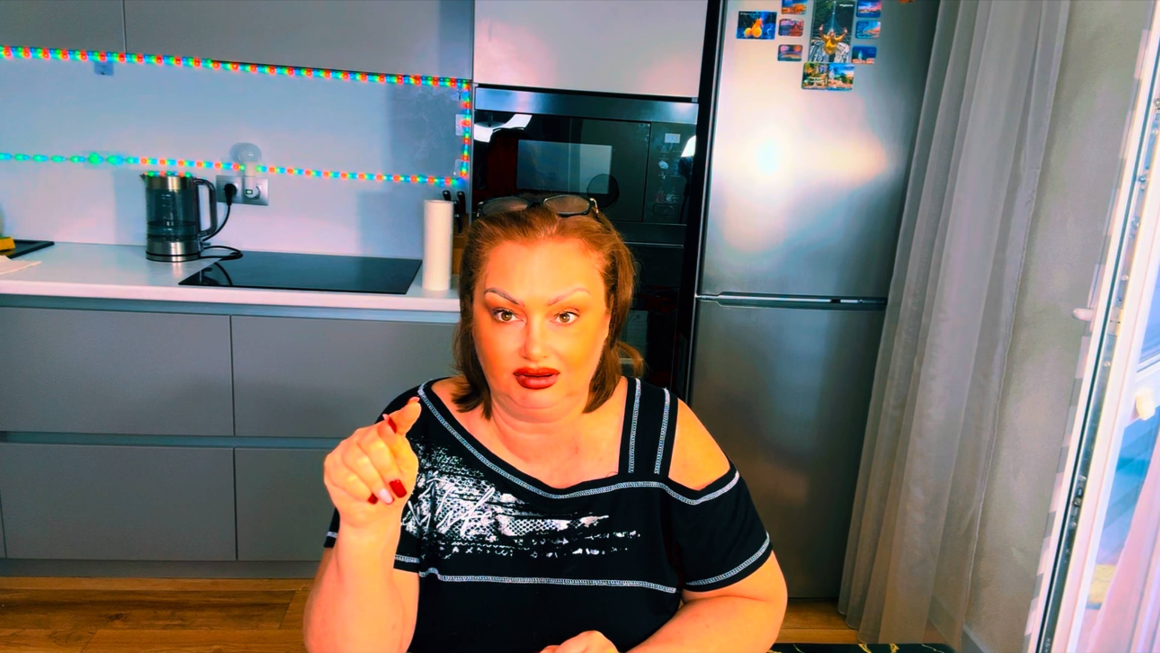 Кучандра принялась за лекции о похудении🤭Моя Жизнь триггерит и не даёт покоя неким миничатам🤔 смотреть онлайн