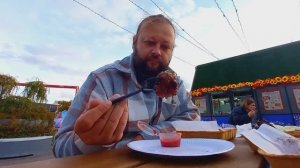 СПАС КОШЕК И РОДИТЕЛЕЙ СЪЕЗДИВ В МОСКВУ ЗА ВАЖНЫМ ВКУСНО КУШАЮ ШАШЛЫК ПОКАЗЫВАЮ ДОЛГОЖДАННУЮ ВСТРЕЧУ