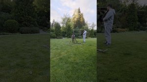 Игра во дворе