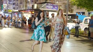 Bushman Prank_ Bush Scaring People in Madrid