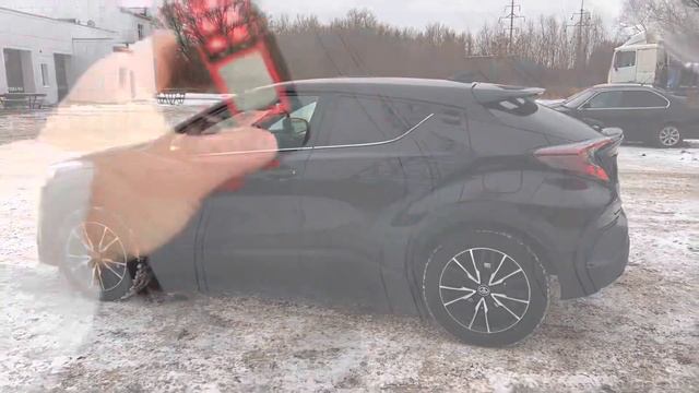 Toyota C-HR смотреть онлайн