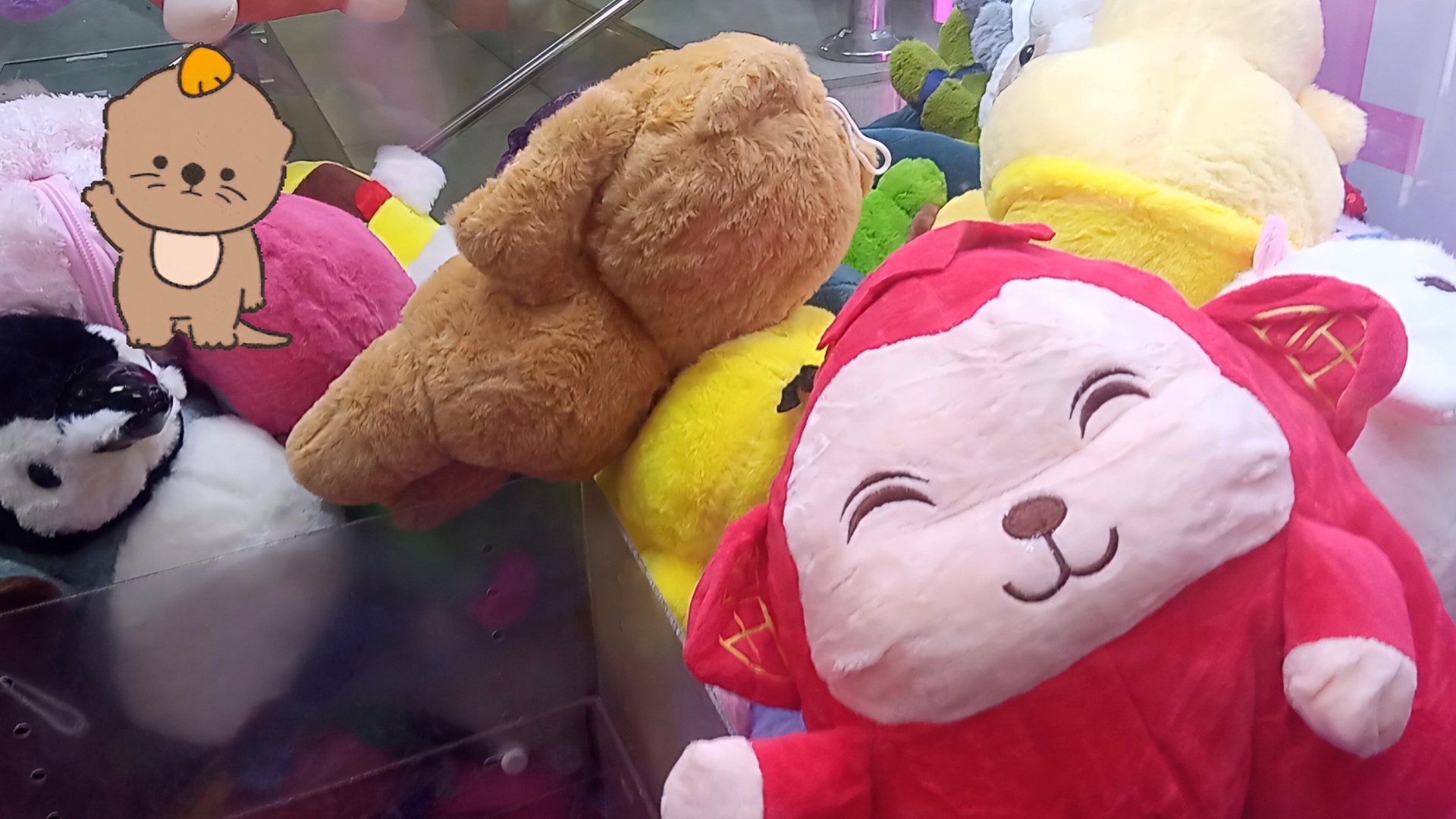 Достали много классных игрушек из автомата Хватайка. смотреть онлайн