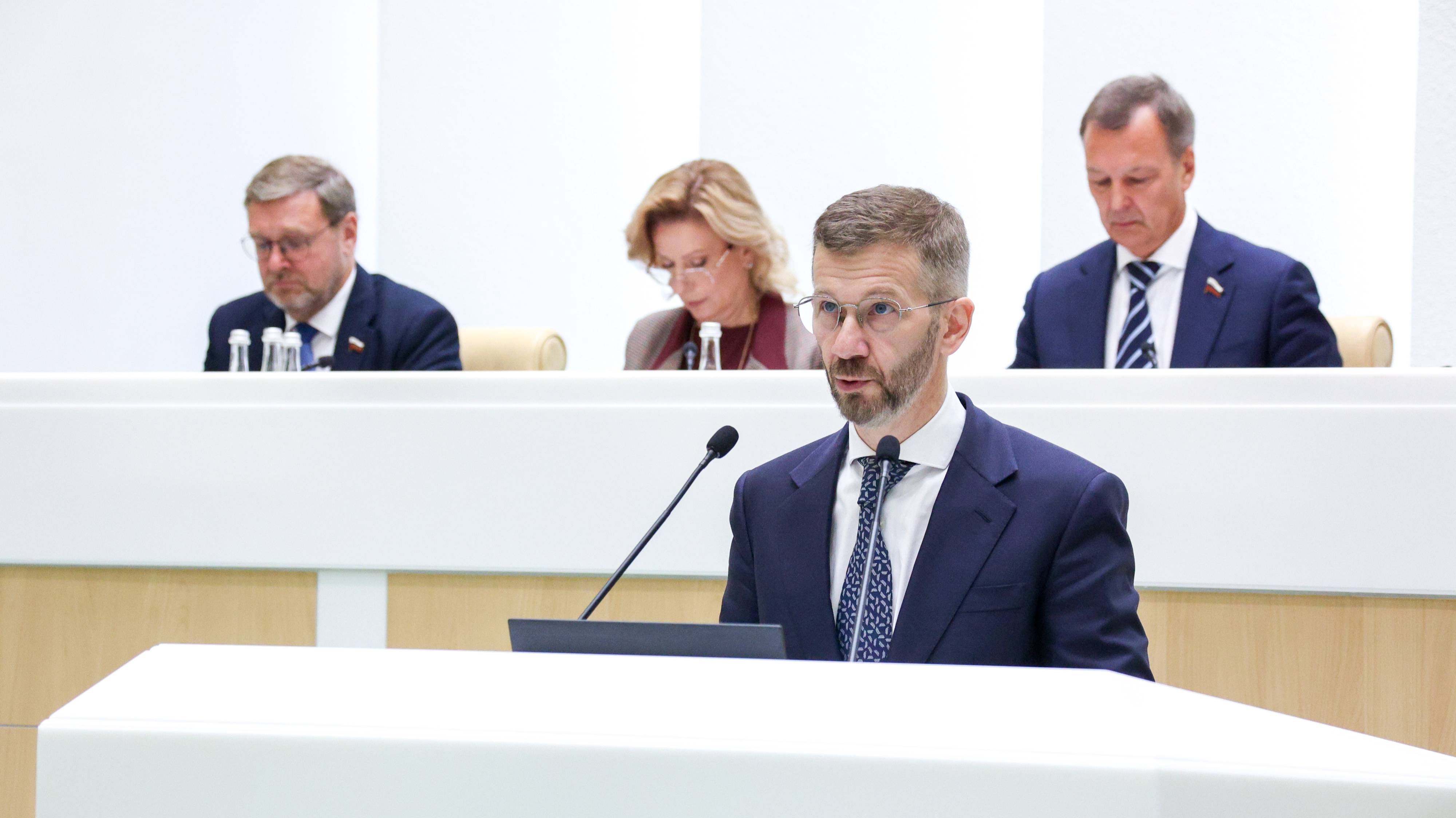 В рамках «Часа субъекта» в Совете Федерации выступили руководители Чукотского автономного округа смотреть онлайн