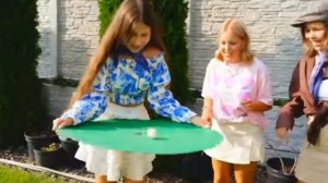 КЛУБ ДЕВОЧЕК НА КАНИКУЛАХ!