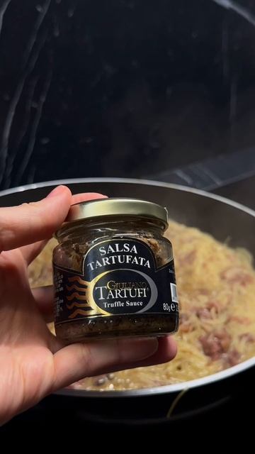 Макароны с тушенкой