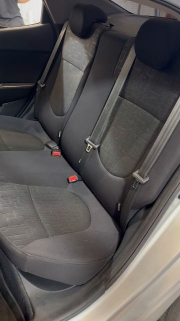 Kia Rio 3. Авточехлы смотреть онлайн