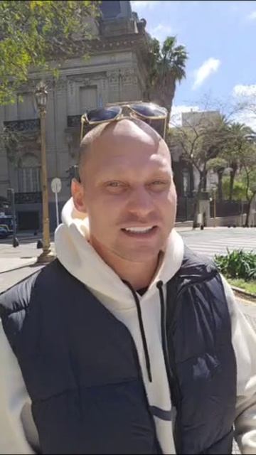 Теперь всё на основе ИИ смотреть онлайн