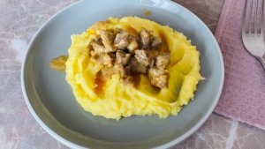 Как приготовить куриные желудки мягкими и нежными. Их можно есть просто губами