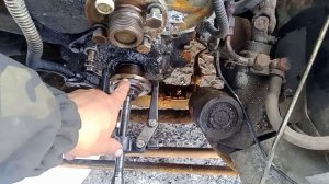 как снять шкив коленвала УАЗ двигатель ЗМЗ 406