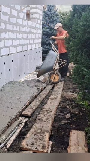 Заливаем утепленную отмостку с зубом по ГОСТ СССР