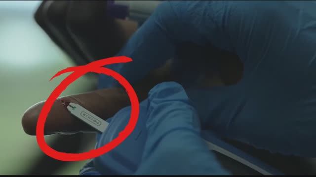 Биохимический анализатор SpotChem EZ ARKRAY в фильме «Формула-1» смотреть онлайн