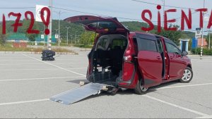 Уникальная TOYOTA Sienta NSP172G