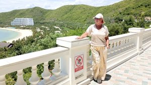 Вьетнам.Нячанг.Ночной рынок...купила себе кроксы...