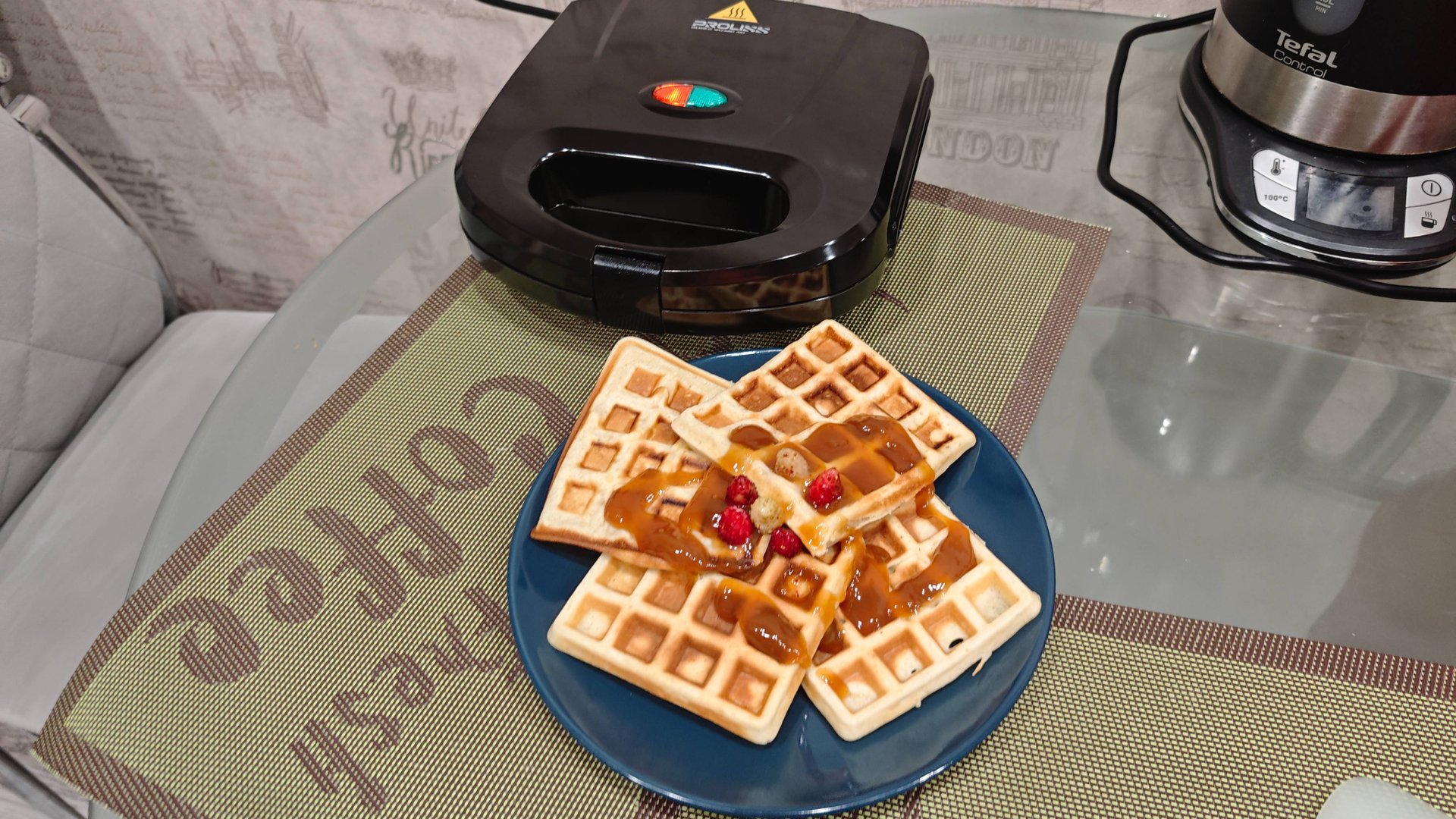 Обзор электрической вафельницы Proliss с приготовлением вкусных венских вафель