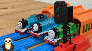 МУЛЬТИКИ ПРО ПАРОВОЗИКИ БОЛЬШОЙ ГОРОД ПАРОВОЗИКОВ