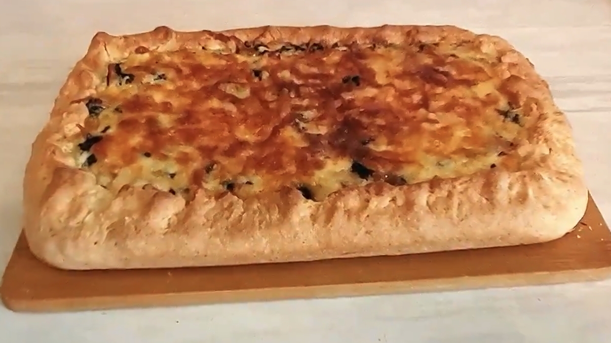 Пирог к чаю с грибами и сыром. Рецепт. смотреть онлайн