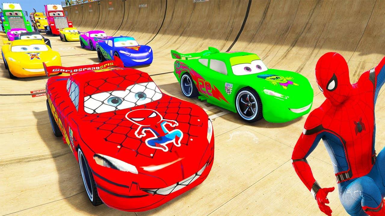 ЧЕЛОВЕК-ПАУК против ХАЛКА Друзья из Тачек и Маккуин Мега Прыжок Эпическая гонка с грузовиком Маком