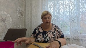 Болезнь и меня не обошла стороной. Готовлю  суп любимый всеми в нашей семье. В курятнике  чистота.