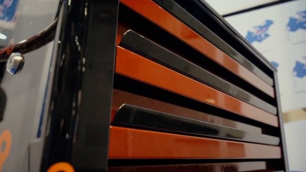 Спецтележки к столетию завода Unior